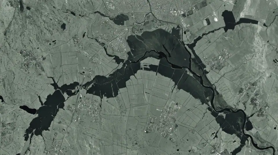 Orbital flood-extent map of a river basin